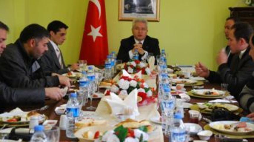 Durmak yok &ccedil;alışmaya devam