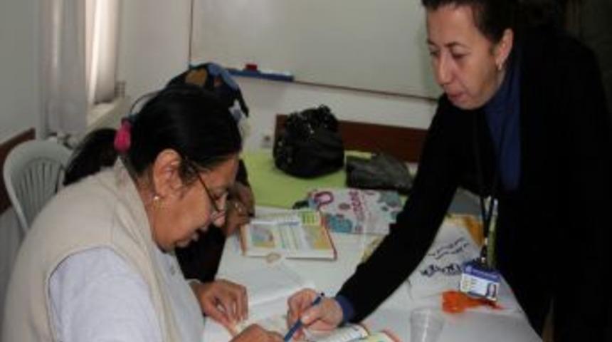 Devletin zirvesini barındıran &Ccedil;ankaya&rsquo;da 15 bin kişi okuma yazma bilmiyor