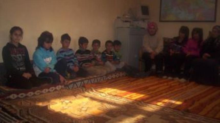 İzmir, Van'dan gelecek bin kişiyi misafir etmeye hazırlanıyor