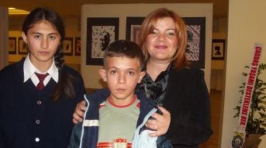 Alanya'da &lsquo;Atat&uuml;rk ve &Ouml;zg&uuml;rl&uuml;k&rsquo; sergisi