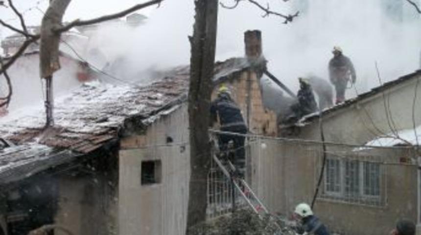 Kış ortasında evsiz kaldılar