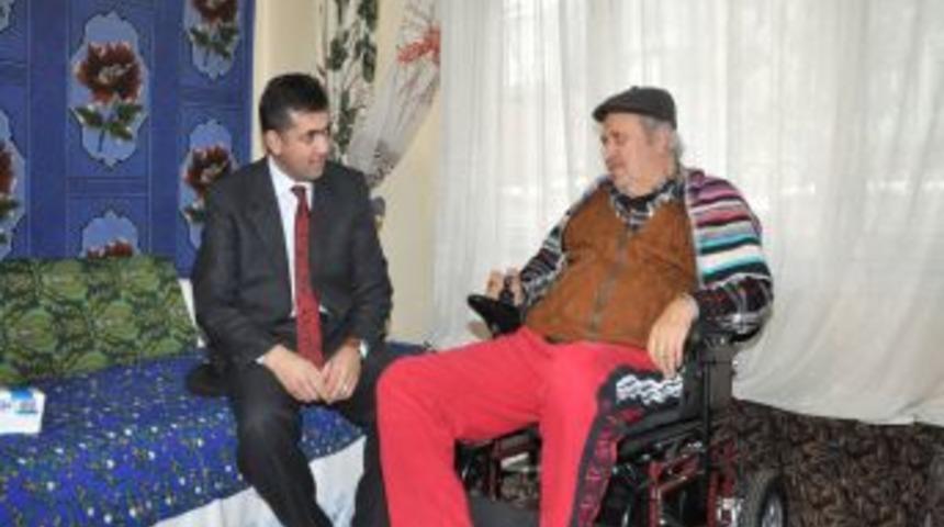 Meram Belediyesi engelli vatandaşa ak&uuml;l&uuml; araba aldı