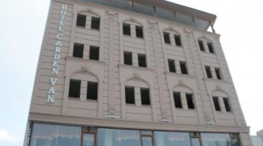 T&uuml;rkiye ile ABD arasında krize yol a&ccedil;an otel de yıktırılıyor