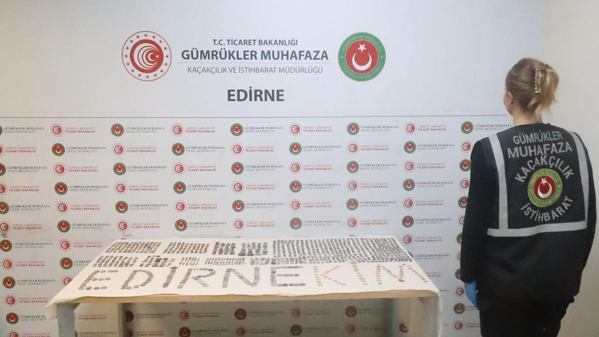 Kaçakçılara sınırda şafak baskını! 7 bini aşkın tarihî eser yurt dışına kaçırılmaktan kurtarıldı 2