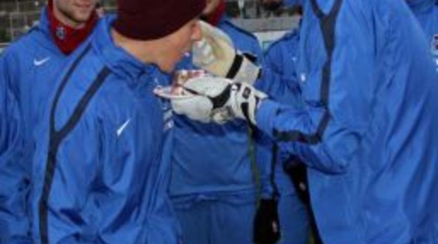 Trabzonspor'da Marek Cech&rsquo;in doğum g&uuml;n&uuml; kutlandı