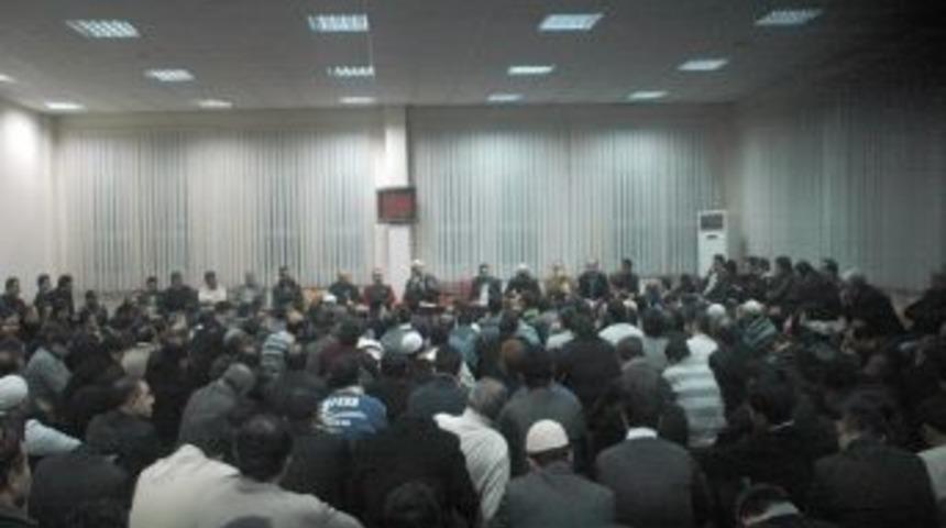 Uludere ve Van depreminde hayatını kaybedenler i&ccedil;in 333 hatim okundu