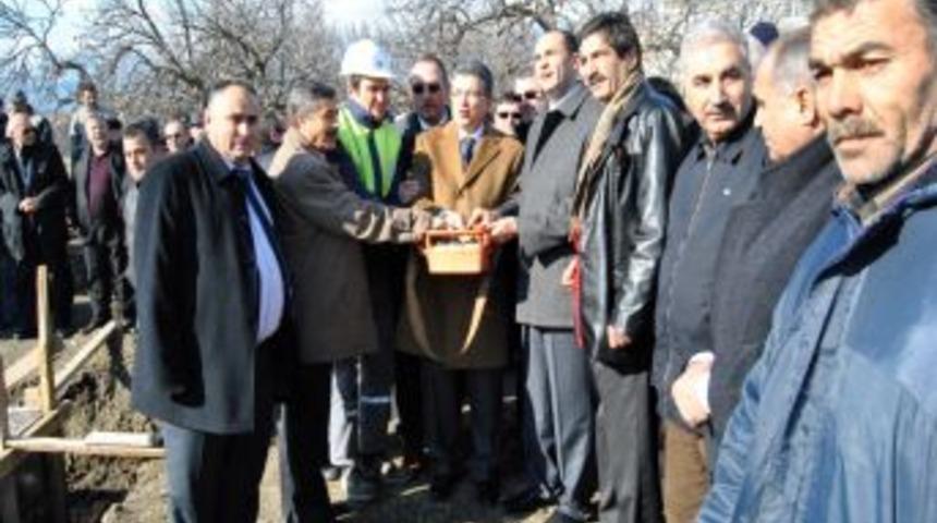 Zeytinli beldesine Osmanlı mimarisine uygun cami yapılıyor