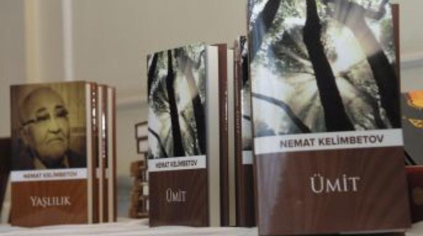 Kazak Yazar Kelimbetov&rsquo;un T&uuml;rk&ccedil;e kitapları tanıtıldı