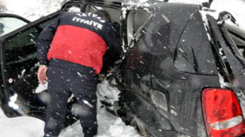 Belediye başkanı kazada yaralandı