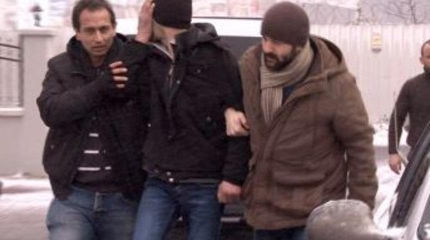 Cami hırsızı yabancı uyruklu &ccedil;ıktı