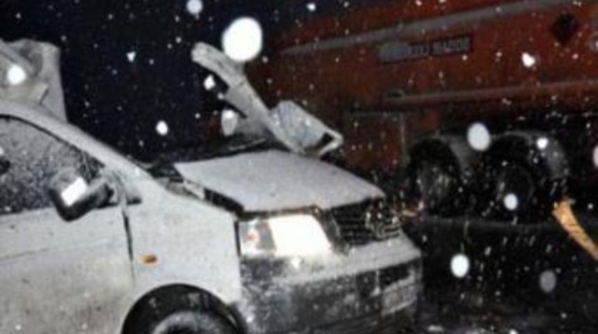 BDP Kars İl Başkanı Halis &Ouml;zen trafik kazasında hayatını kaybetti