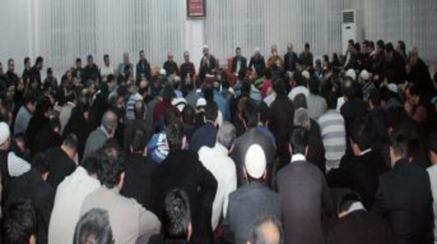 Uludere ve Van depreminde hayatını kaybedenler i&ccedil;in 333 hatim