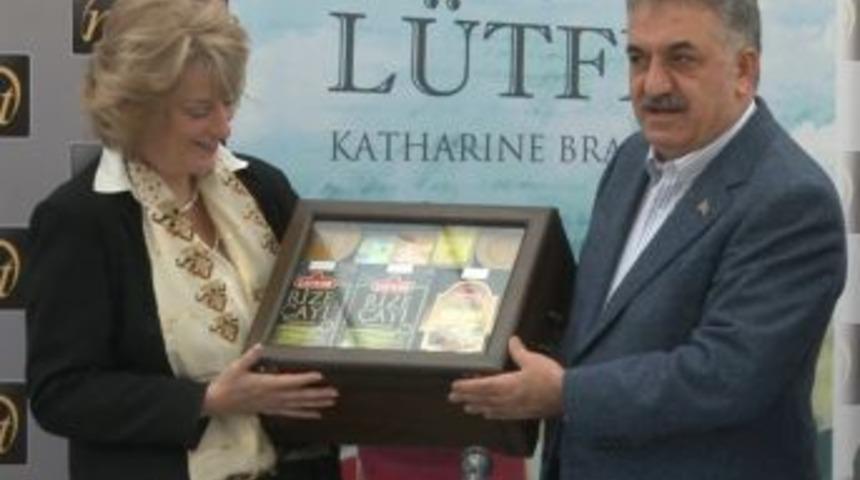 '1978'de tanıştığım &ccedil;ay ile dostluğumun bu kadar ilerleyeceğini tahmin etmedim'