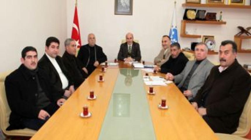 Tren seferleri durunca minib&uuml;s&ccedil;&uuml;ler indirim yaptı