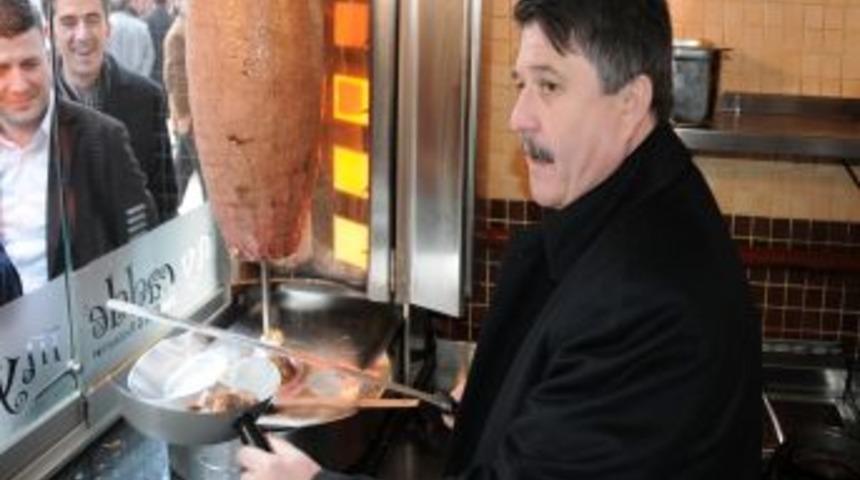 Tanrıverdi: Manisa&rsquo;nın n&uuml;fusunun d&uuml;şmesi b&uuml;y&uuml;kşehir olmasına engel değil