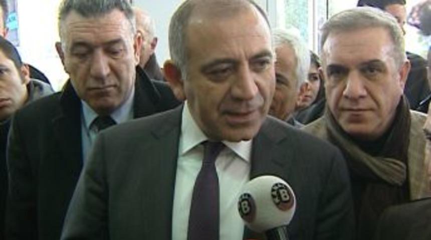G&uuml;rsel Tekin: Eğer iktidara da Ergenekon yansımışsa o iktidarın sorunudur