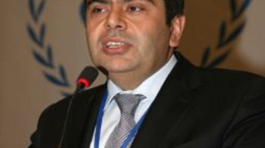 Tekin: &Ccedil;abamız gen&ccedil;leri sorunların &ccedil;&ouml;z&uuml;m&uuml;nde etkin hale getirmek