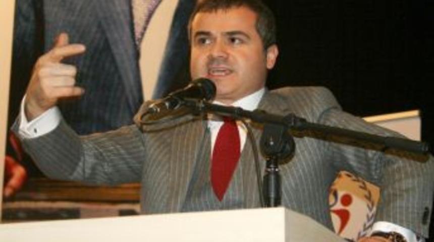 Bakan Kılı&ccedil;: Millet iradesinin &uuml;zerinde g&ouml;lgelerin dolaşabilmesi m&uuml;mk&uuml;n değil