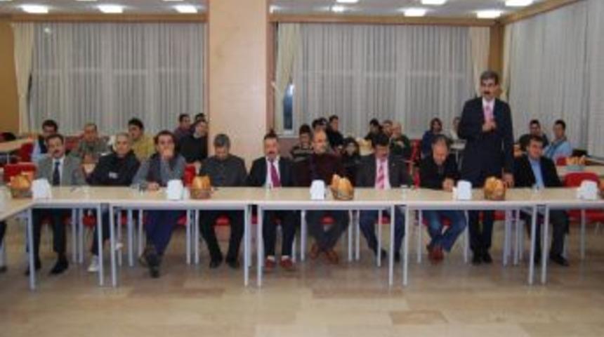 Depremzede &ouml;ğrencilerin mezuniyet sevinci