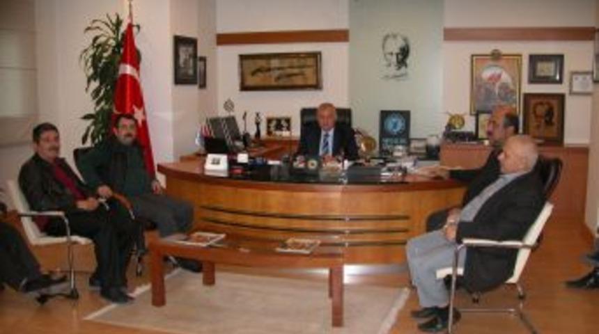 Ulaşım esnafı, birleşerek tek &ccedil;atı altında toplanıyor