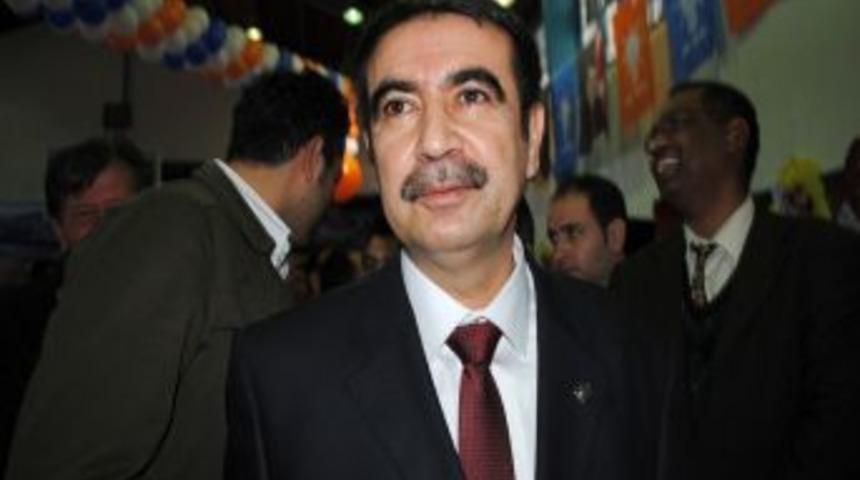 AK Parti Manavgat İl&ccedil;e Başkanlığı'na, Mekteplioğlu se&ccedil;ildi