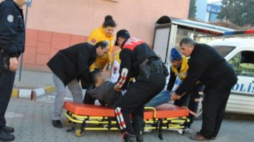 Alacak verecek kavgası kanlı bitti: 1'i ağır 3 yaralı