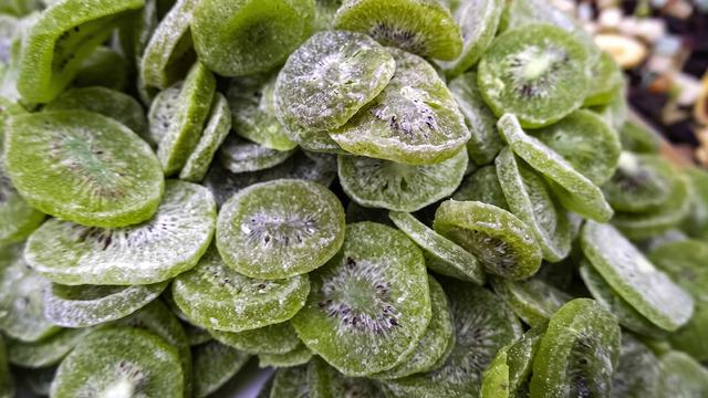 Yatmadan 1 saat önce bu meyveyi yiyin! Uyku kalitesini artırıyor