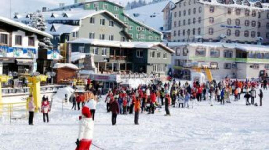 Uludağ&rsquo;da kar kalınlığı 2,5 metreye ulaştı