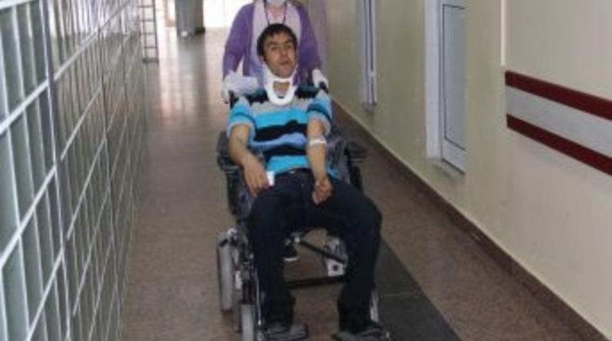 Muğla&rsquo;da trafik kazası: 2 &ouml;l&uuml;, 10 yaralı