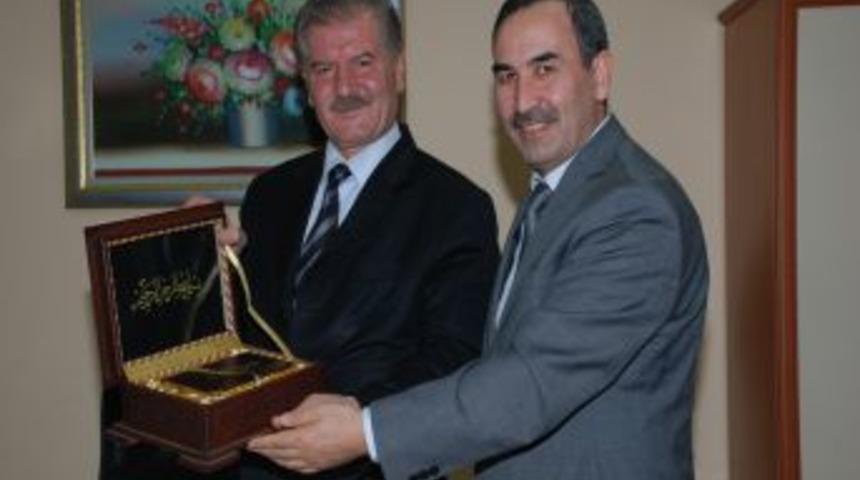 B&uuml;y&uuml;kfırat'ta, Işık'tan veda yemeği