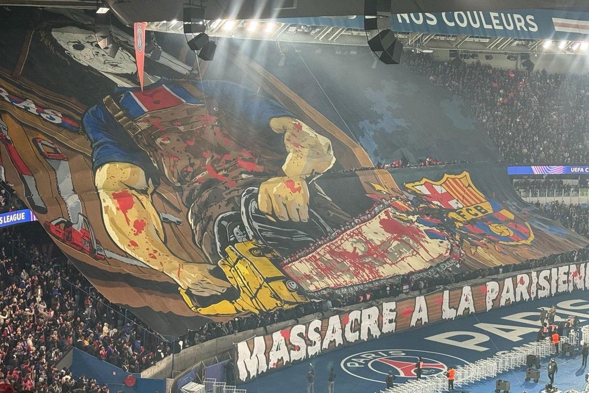 Fransa da skandal pankart: Katliam! UEFA ya şikayet ettiler 1