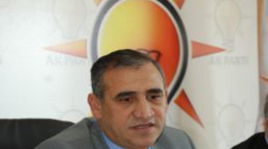 AK Parti'nin Seyhan il&ccedil;e y&ouml;netimi kamuoyuna tanıtıldı