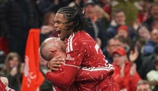 18'lik yıldız Liverpool tarihine ge&ccedil;ti!
