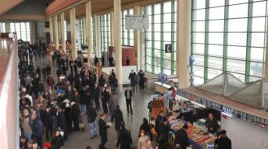 AŞTİ'de tatil yoğunluğu yaşanıyor