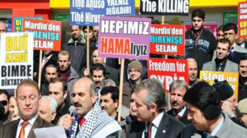 Beş dilde Suriye&rsquo;yi telin ettiler