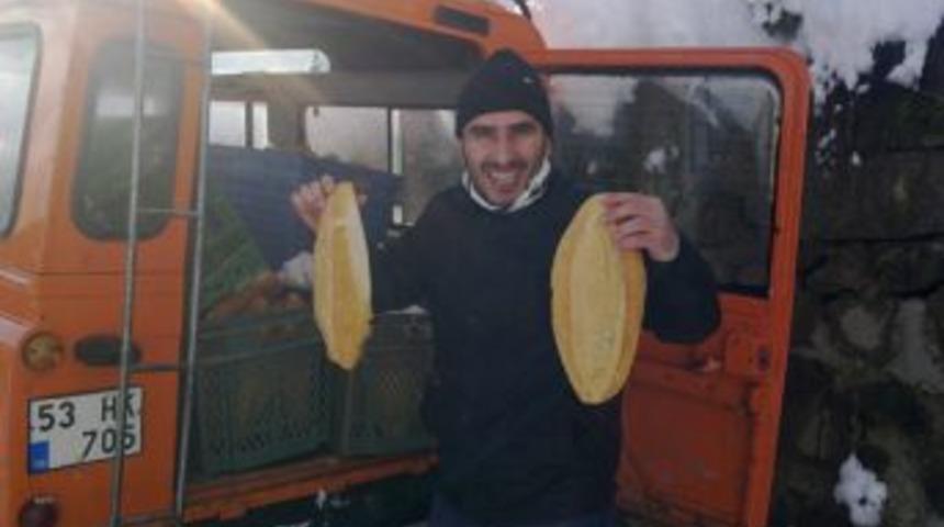 &Ccedil;amlıhemşin'de 4x4'luk ekmek hizmeti