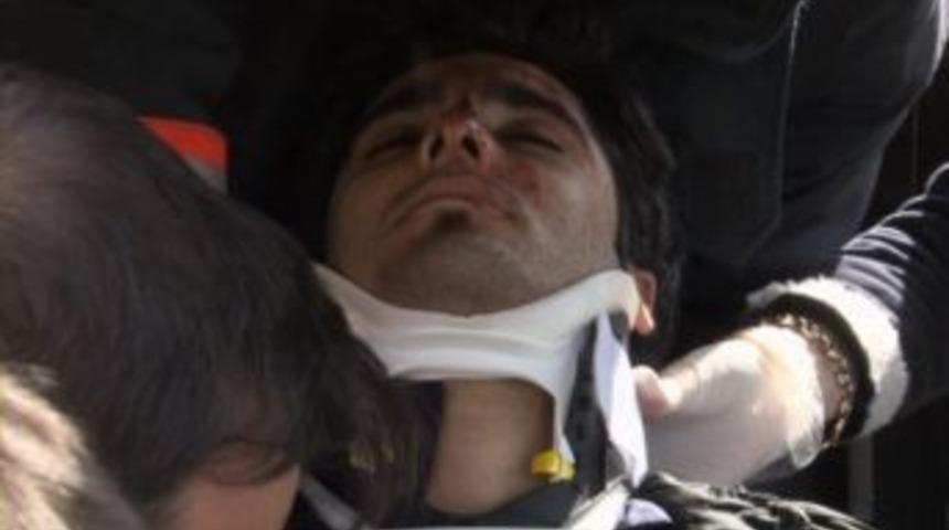 Otobanda ters dönüş yapmaya çalışınca canından oluyordu