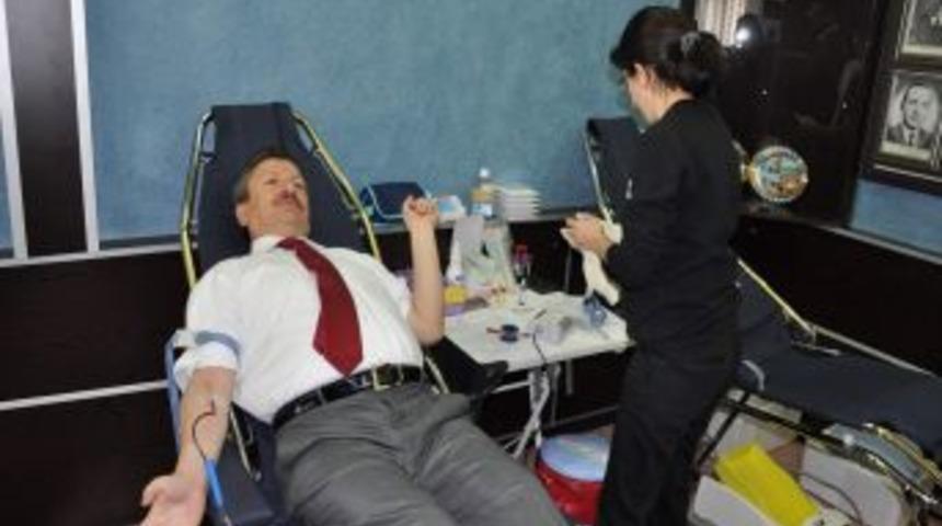 Başkan Başer: Kan vermek bir insanlık g&ouml;revidir