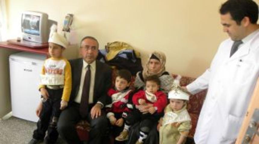 Depremzede &ccedil;ocukların s&uuml;nnet heyecanı