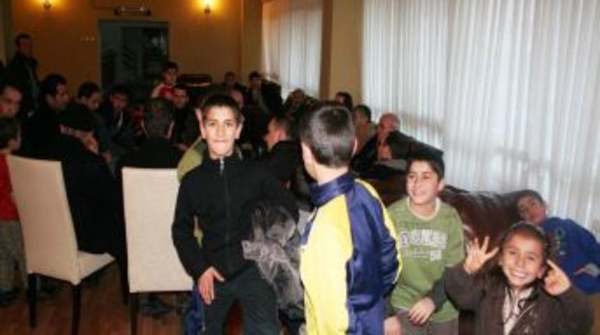 Nevşehir'e yerleşen depremzedelerden erkekler iş, &ccedil;ocuklar oyuncak istedi