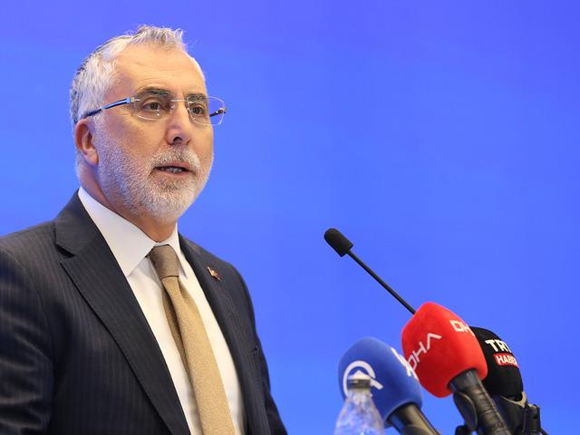 &Ccedil;alışma ve Sosyal G&uuml;venlik Bakanı Işıkhan, Antalya'da konuştu