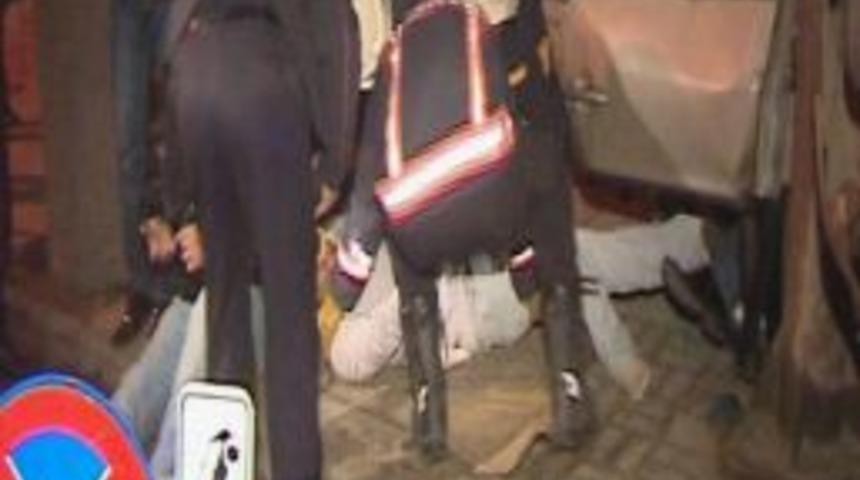 Takla atan ara&ccedil;taki 3 kişi yaralandı