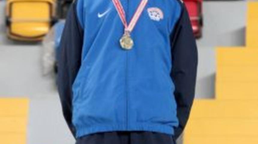 Adanalı H&uuml;seyin Kılı&ccedil; atletizmde T&uuml;rkiye şampiyonu oldu