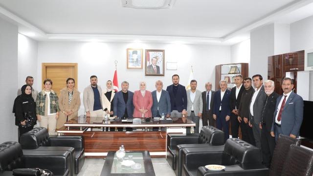 Palu’da 5 meclis üyesi AK Parti’ye katıldı