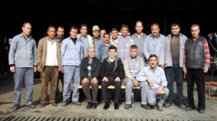 Kepez Belediyesi iş&ccedil;ilerine 250 bin TL ikramiye