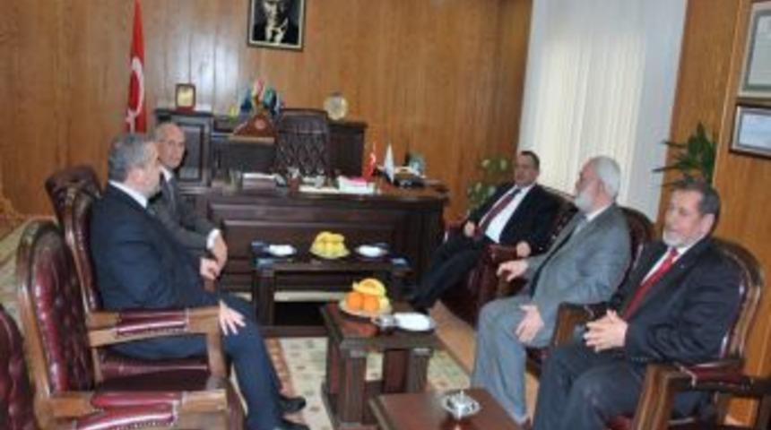 Vali Saran, m&uuml;ft&uuml;l&uuml;ğ&uuml; ziyaret etti