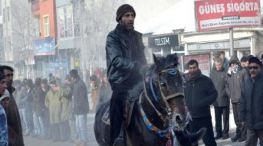 Ardahan'da eksi 20 derecede kurtuluş coşkusu yaşandı