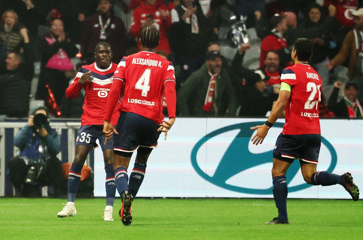 Galatasaray ın yediği gole büyük tepki var! Lille deplasmanında olmayacak olay! 2