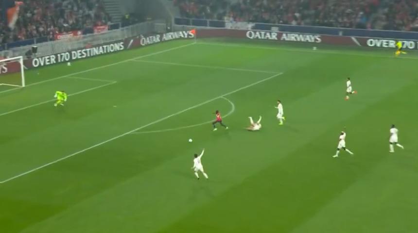 Galatasaray'ın yediği gole b&uuml;y&uuml;k tepki var! Lille deplasmanında olmayacak olay!