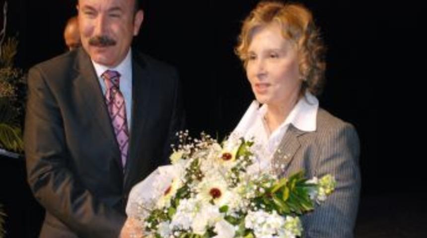 Ilıcak, &lsquo;The Cemaat&rsquo; kitabını anlattı